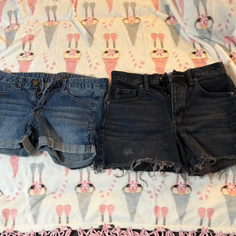 Stylish Denim Shorts Set - Picture 1 of 5